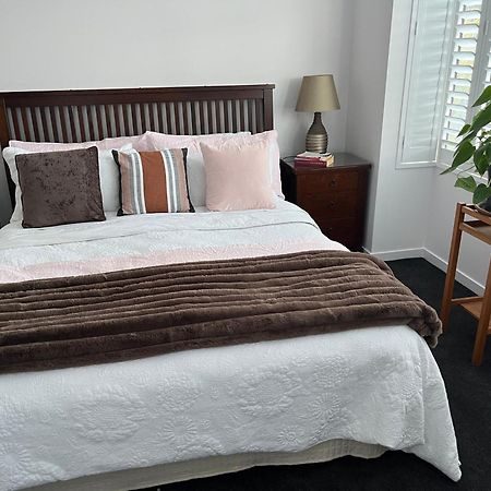 Omahanui - City Fringe Guesthouse โอ๊คแลนด์ ภายนอก รูปภาพ